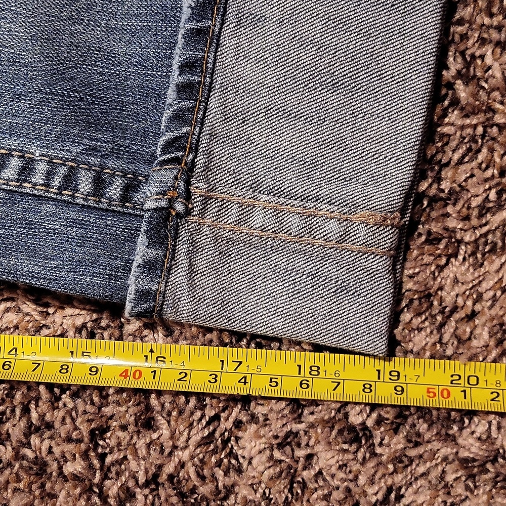 Capris - Picture 7 of 7